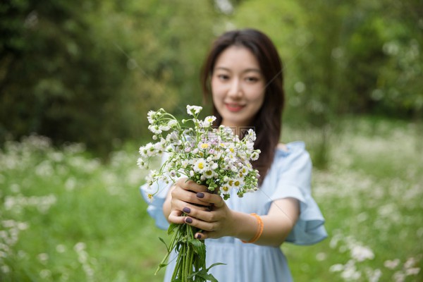 杭州大关小区：按摩之余，品味茶香雅韵